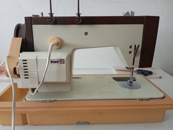 Kufříkový šicí stroj Veritas 8014/40 se stehovou automatikou - 2