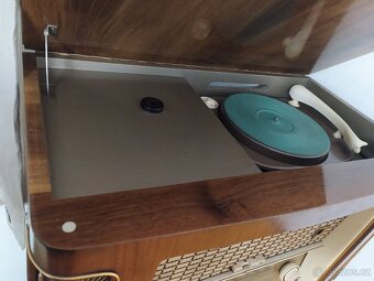 Gramoradio Tesla - 2