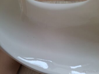 Designovy konferencni stul - 2