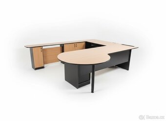Rohový kancelářský stůl ve tvaru U - 2