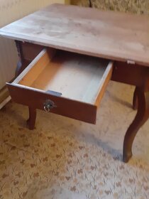 Pohovka,židle, stůl - 2