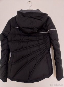 černá zimní bunda - 2