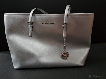 Velká stříbrná kabelka MICHAEL KORS - 2