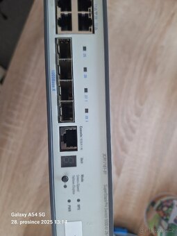 3COM switch 5500-EI-28port + 4x 1000BaseX - 2