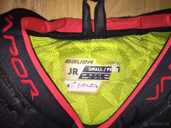 BAUER X2.9 hokejová vesta ramena vel. JR S, pěkná - 2