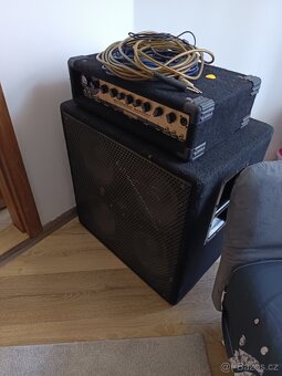Behringer Ultrabass BX3000T basový zesilovač - 2