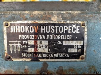 Jihokov V16 - 2