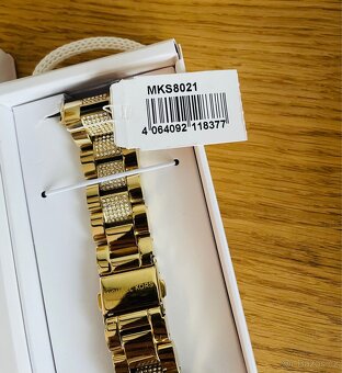 Michael Kors náramek Apple watch 38/40mm zlatý - 2