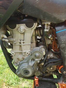 KTM sx-f 450, r. v. 2009 se startérem. - 2