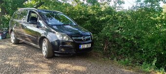Opel Zafira B 1.9 CDI 74KW Rok 2007 - 2