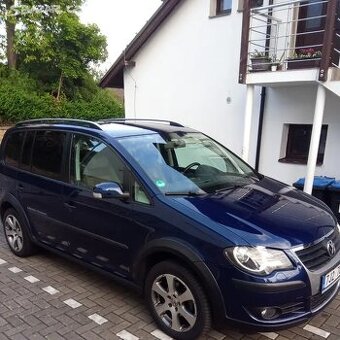 Volkswagen Touran - 2