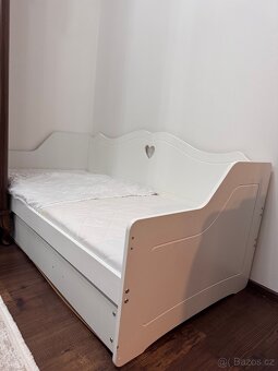 Prodám dětskou postel o rozměrech 160 × 80 cm. - 2
