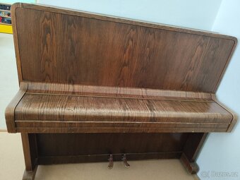 Starší pianino - 2
