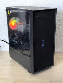 Herní PC Ryzen 5 / RX 6600 8GB / 16 GB / 1 TB Nvme - 2