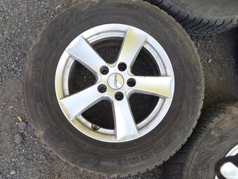 Hyundai Santa Fe – zimní kola (Alu. disky+pneu 215/70 R16) - 2