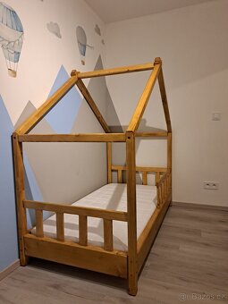 Nová dětská postýlka - domeček - 2
