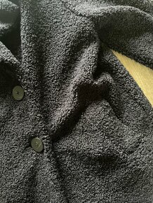 Tmavě modrý kabát - 2