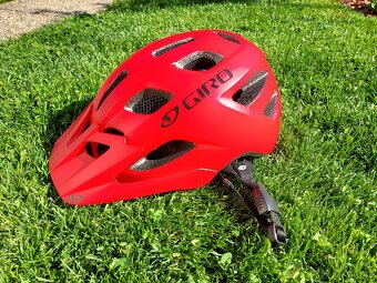 Cyklistická helma Giro Tremor - 2