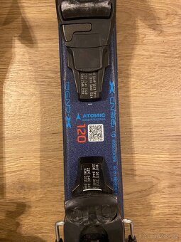 Lyže atomic 120, hůlky leki 90 - 2