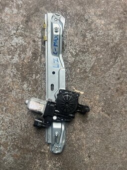 Ford C-Max 2 LZ stahovačka okna - 2