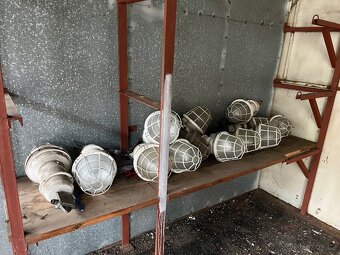 Robustní průmyslové světlo „Želva“ - 2