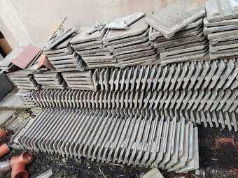 Za odvoz staré betonové tašky - 2