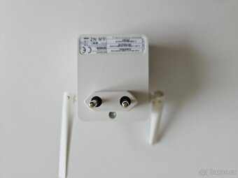 Netgear WiFi Range Extender EX2700 - 2