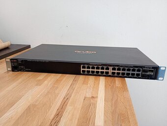 síťový switch Aruba 2530-24G - 2