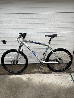 HORSKÉ KOLO GIANT TERRAGO 3 26” - 2