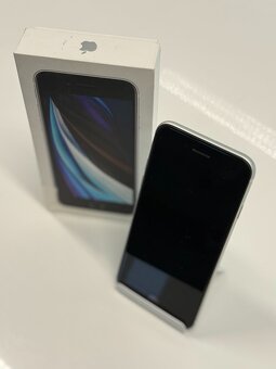 Apple iPhone SE 2020 64GB- Baterie 100% - 2
