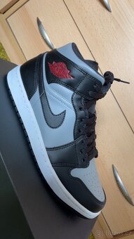 AIR JORDAN 1 MID SHADOW RED - 2