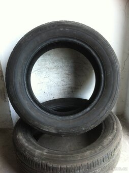 Letni pneu 235/55R17 - 2