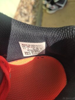 Prodám sálovky Adidas v. 33 - 2