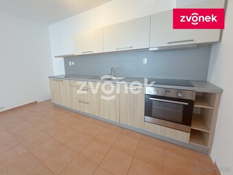 2+kk Zlín - Kúty, garážové stání, ihned - 2