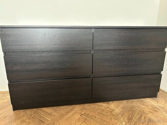 KULLEN Komoda se 6 zásuvkami, černohnědá, 140x72 cm - 2