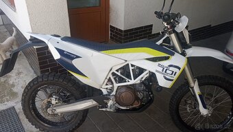 Husqvarna 701 Enduro - 2