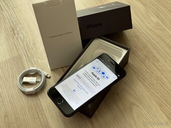 Apple iPhone 8 64 GB Space Gray / Vesmírně Šedý - TOP - 2