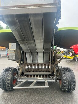 Lis na kulaté balíky Claas - 2