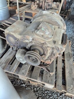 Motor zetor 25 - 2