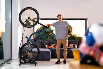 VERTIKÁLNÍ E-BIKE VĚŠÁK NA KOLO RTR BIKES BRUTUS - 2