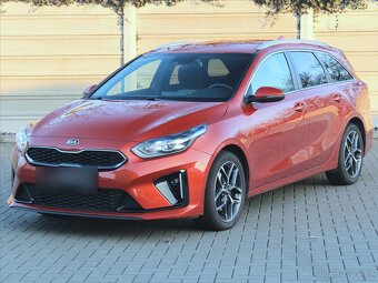 Kia Ceed 1,6 CRDi DCT GT Line ČR 1.maj 7DCT GT Line (2021) - 2