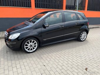 Mercedes-Benz B 200 CDi SPORT - 2