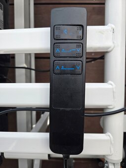Prodam elektricke polohovaci luzko - 2