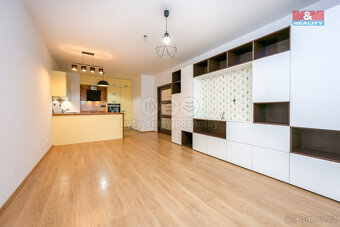 Pronájem bytu 2+kk, 68 m², Olomouc, ul. Rokycanova - 2
