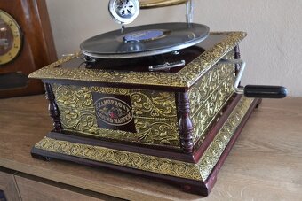 Gramofon s mosaznou troubou - čtvercový zlatý - 2