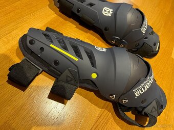 Kolenní chrániče DUAL AXIS KNEE GUARD Husqvarna - 2