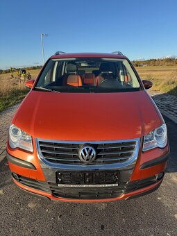 Volkswagen Touran Cross 2.0 TDI 125kW tažné - 2