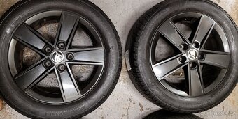 Škoda Octavia 3,alu 16',černé,zimní Continental - 2