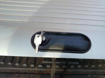 Rolovací kryt / roleta Mountain Top Nissan Navara - 2