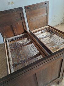 Dřevěná postel - 2